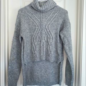 High-low turtle neck sweater
